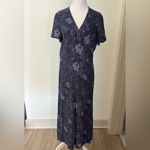 Marine Layer Emlyn Floral Wrap Short Sleeve
Midi Dress size xl🚨 - Picture 7 of 10